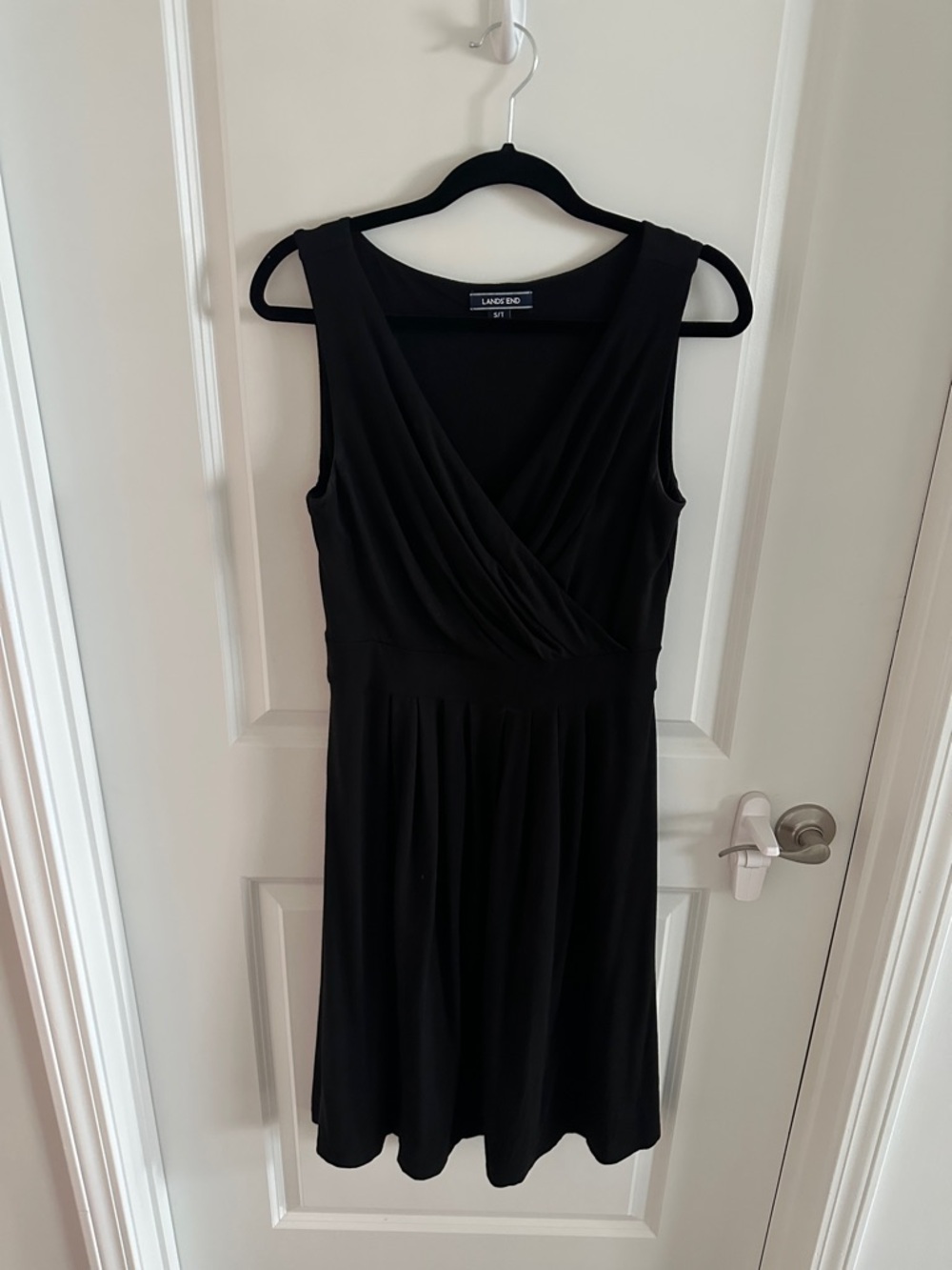 Lands' End Black Sleeveless V-Neck Faux-Wrap Dress